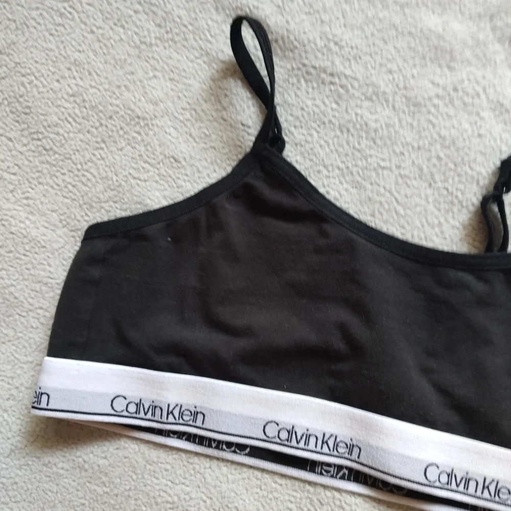 Calvin Klein calvin klein